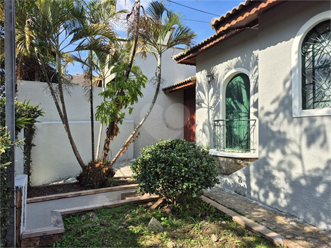 Venda Casa térrea São Paulo Caxingui 1