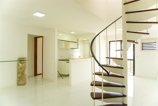 Condominio do Edificio Four Seasons