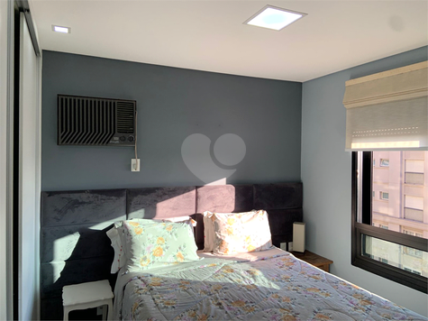 THE METROPOLITAN HALL