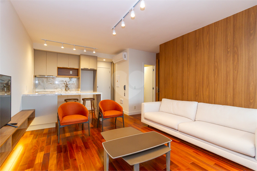 White 2880 - Residencial