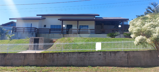 Venda Condomínio Joanópolis Centro 1