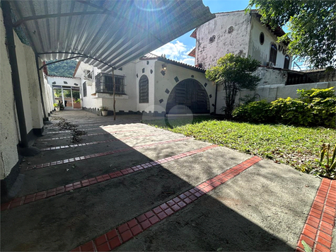 Venda Casa térrea Niterói São Francisco 1