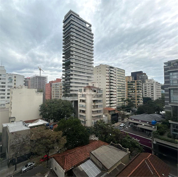 Edifício Della