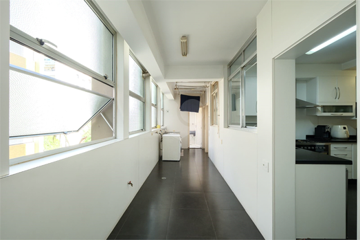 Hildebrando De Paula Almeida Prado