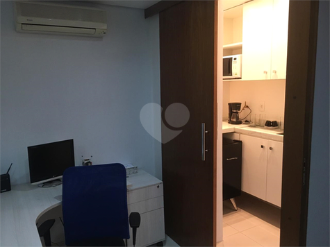 Centro Comercial Brigadeiro Luis Antonio