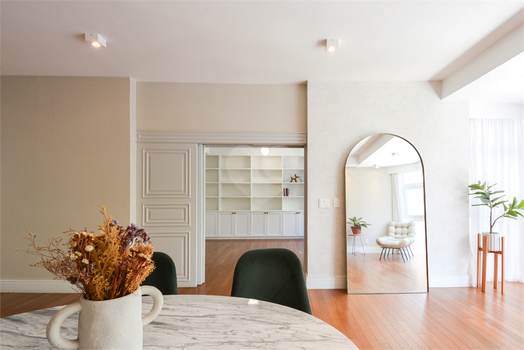 PALÁCIO DOS JARDINS