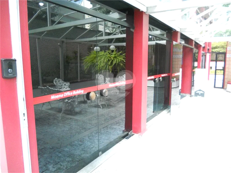 Condomínio Office Building