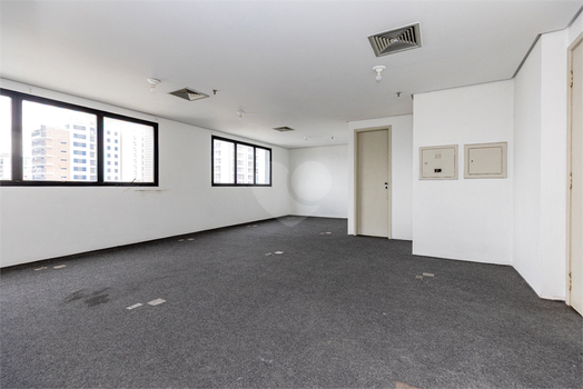 CONDOMÍNIO PARAÍSO WORKCENTER