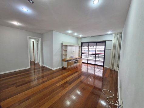 Edifício "RESIDENCIAL ITACURUÇÁ"