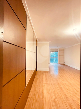 ENTRADA DA SALA