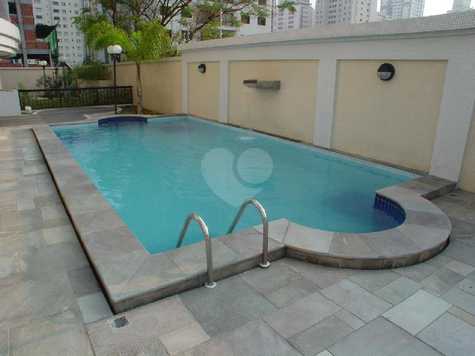 MAISON CHAMPS ÉLYSÉES