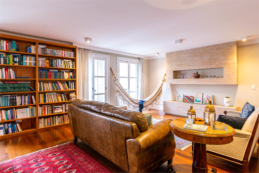 CASARÃO MARQUÊS VALENÇA