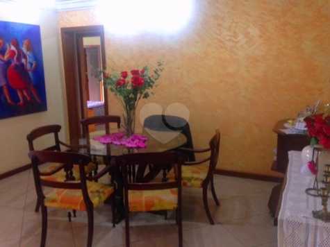 Condominio Das Pedras