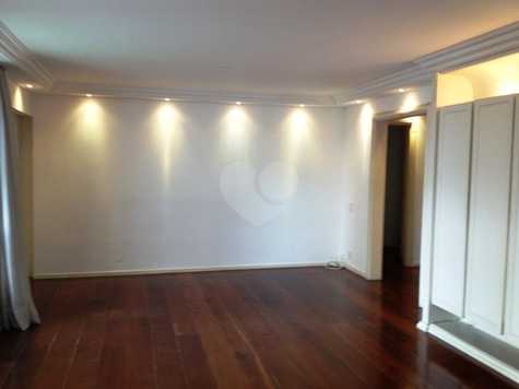 MAISON D' ORLY