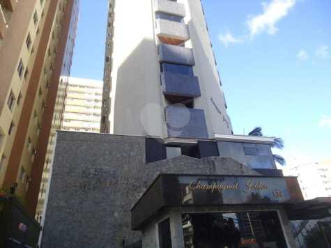 Edifício Champagnat Golden