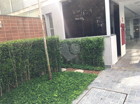 Condominio Ari Barroso