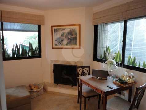 MAISON PALAIS VERSAILLES