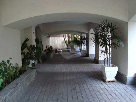 MAISON TOUR D' ARGENT