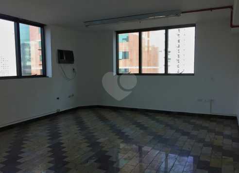 centro empresarial Oscar Porto