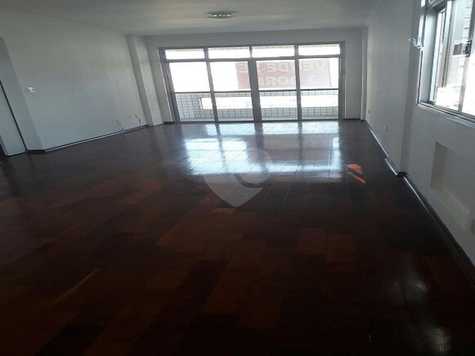 Edifício Residencial Lucilia M. R. Correa