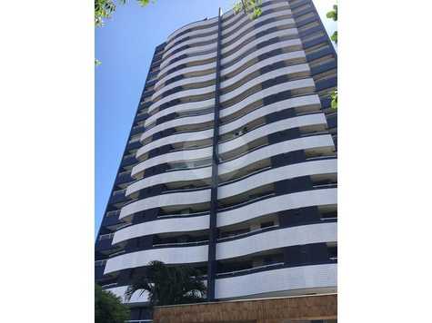 Sueste Plaza