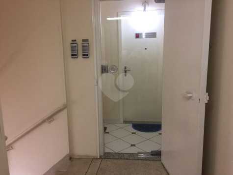 Edifício Das Bandeiras