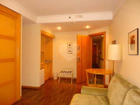 GREEN PLACE FLAT