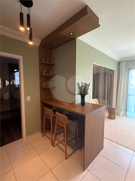 THE METROPOLITAN HALL