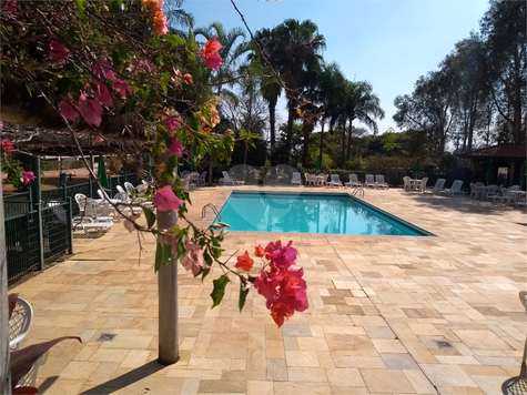 Condomínio Residencial Village Debret