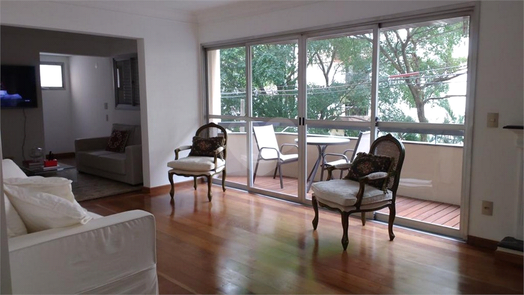 BOULEVARD ILLE DE LA CITE