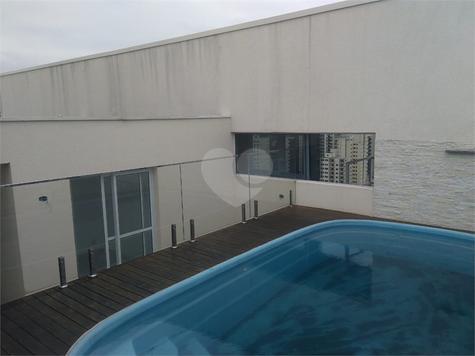 Condominio Anália Franco