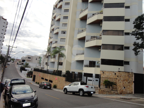 Condomínio Edifício Capri