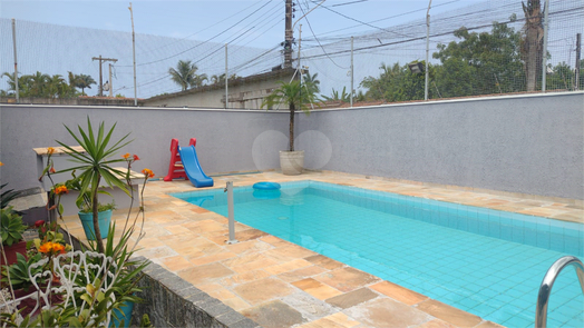 Venda Casa térrea Guarujá Jardim Virgínia 1