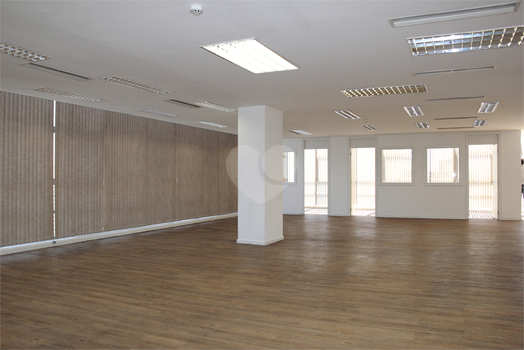 Conjunto Comercial Paraiso