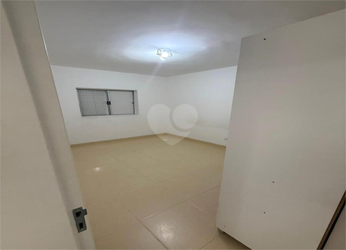 CONDOMÍNIO EDIFÍCIO ADRIANA