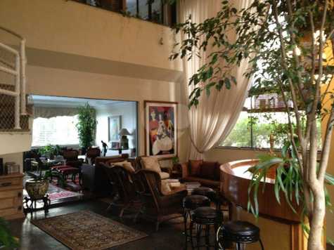 ALAMEDA DOS PINHEIROS