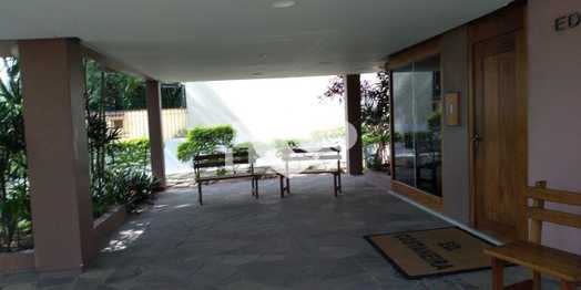 Edifício Costaneira