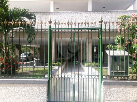 Rua Capitão Menezes 1376
