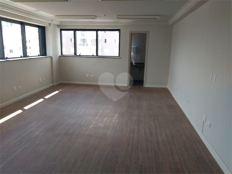 Debora Comercial Building