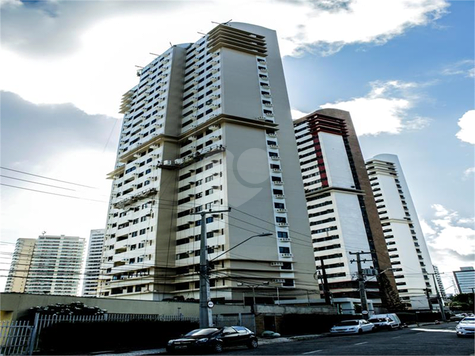 Condomínio Edifício Jardim De Castelo