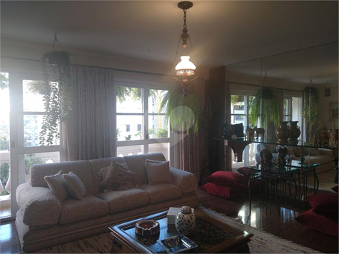 Mansão Monet E Mansão Degas