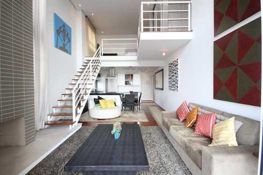 ART HOUSE