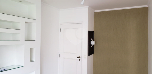 SOLAR CARLOS DRUMMOND