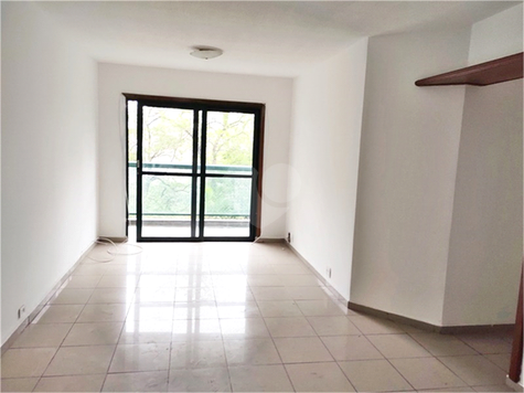 Santana's Contemporary Free Home