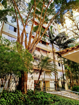 VILA FLORA