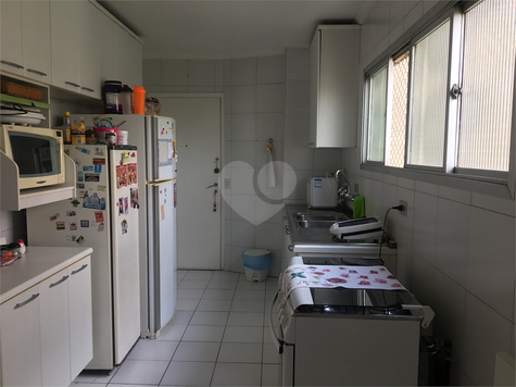 MANSÃO DAS PALMEIRAS