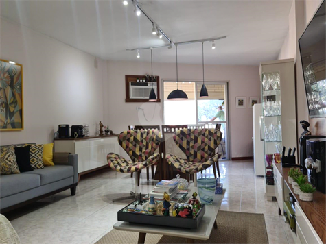 Condominio Haddock Lobo 
