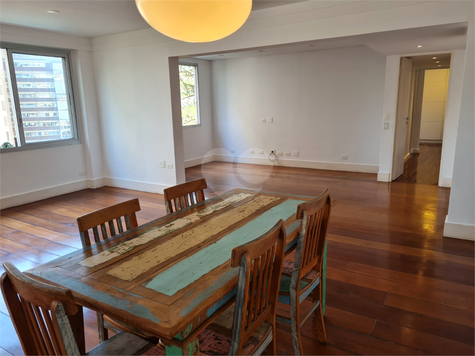 PAINEIRAS DO MORUMBI