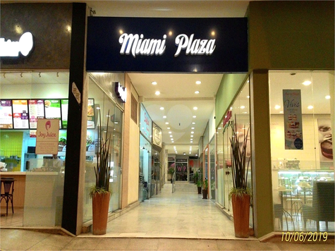 Miami Plaza