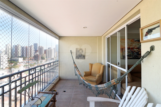 Terraço fechado